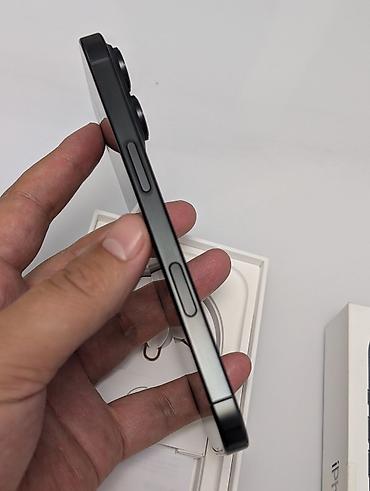 ajfon 5 16 per page 40: IPhone 16 Pro, Б/у, 256 ГБ, Black Titanium, Коробка, 88 % — 2