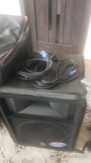 Dinamiklər və kolonkalar: Kolonka, Növ - Akustik, rəng - Qara — 5