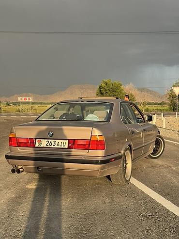 авто элек: BMW 5 series: 1988 г., 2.5 л, Кол менен иштөөчү, Бензин, Седан — 2