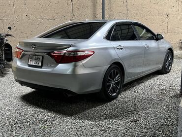 Toyota: Toyota Camry: 2015 г., 2.5 л, Вариатор, Гибрид, Седан