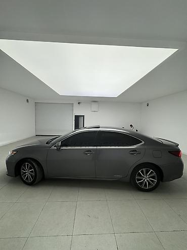 солидор: Lexus ES: 2017 г., 2.5 л, Вариатор, Гибрид, Седан — 4