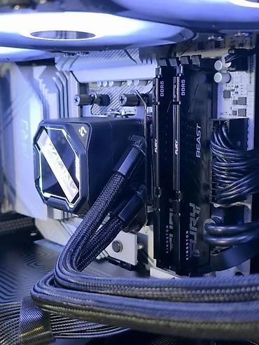 Desktop računari i radne stanice: Ryzen 7 7800X3D RX 9070XT X870 32GB 2TB - SM174PC. ✨ Prodaja i — 10