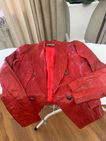 красный куртка: Кожаная куртка, M (EU 38)