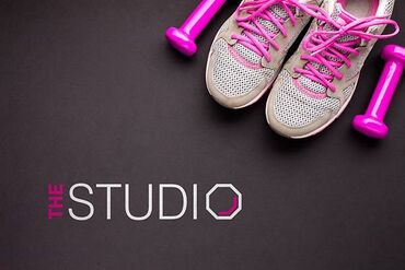 Графические дизайнеры: Графический дизайнер — 5