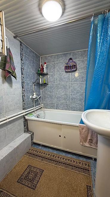 Продажа коттеджей и домов: 6 комнат и более, 216 м², 8 соток, Бишкек, Арча-Бешик ж/м Агентство недвижимости — 24