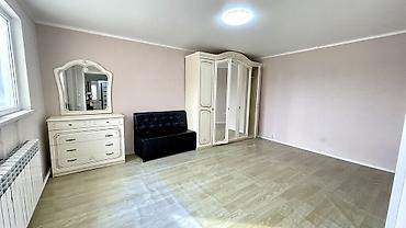 Үйлөрдү ижарага берүү: 280 м², 6 бөлмө, Жаныбарлар менен болот — 2