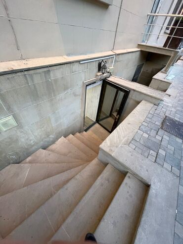 Digər kommersiya daşınmaz əmlakı: Azneftde Funklyorla uzuze Cinar restoranla uzuze Ofis veya her cur -da lalafo.az — 3 Digər kommersiya daşınmaz əmlakı: Azneftde Funklyorla uzuze Cinar restoranla uzuze Ofis veya her cur — 3