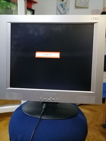 Računari, laptopovi i tableti: Monitor IVORY dijagonala ekrana oko 44 cm
Ispravan dobar
 Mirjevo