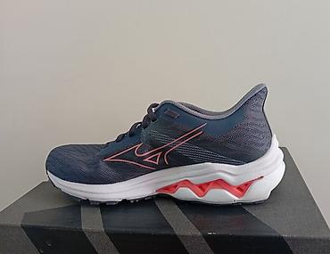 🩶 Mizuno br.39(gaziste 25 cm) Kao NOVE @ 🩷 Na prodaju originalne