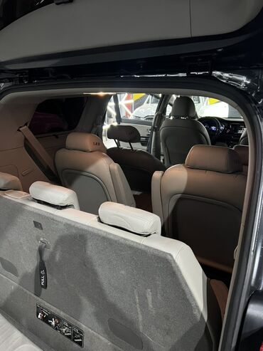 Kia: Kia Carnival: 2018 г., 2.2 л, Автомат, Дизель, Минивэн — 10