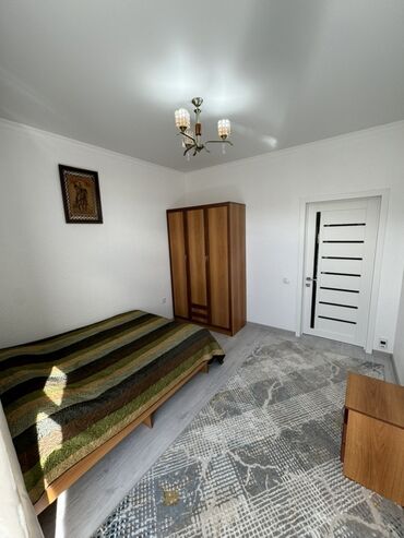 Долгосрочная аренда квартир: 3 комнаты, Собственник — 7