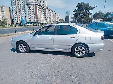 Nissan Primera: 2000 г., 0.2 л, Механика, Бензин, Седан