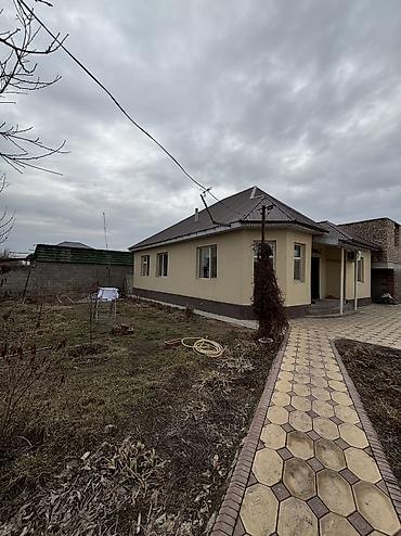 Продажа коттеджей и домов: 🏡 Продаётся уютный дом в Ак-Ордо 2 (угловой участок) Продаётся жилой — 2