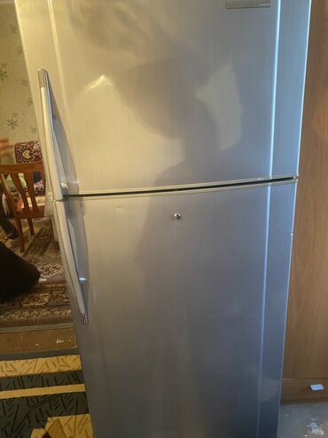 срочно продаю холодильник: Холодильник Panasonic, Б/у, Side-By-Side (двухдверный), 80 * 176 *