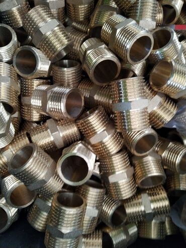 Digər metal məhsullar: Məsul: Pirinç yivli boru adapterləri (mufta-reduktor) Təsvir: -