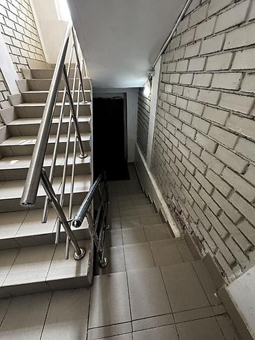 круглый: 1 комната, 35 м², ул. Тоголок Молдо / БЧК 1 этаж, Евроремонт — 4