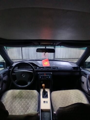 Mercedes-Benz: Mercedes-Benz W124: 1992 г., 2.3 л, Механика, Бензин, Седан