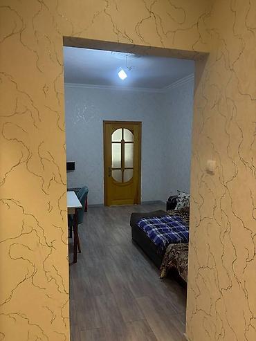 yaşlı xanımlara baxıcı işi: İcarəyə verilir 2 otaqlı köhnə tikili 40 m², Həzi Aslanov m. 500 — 2