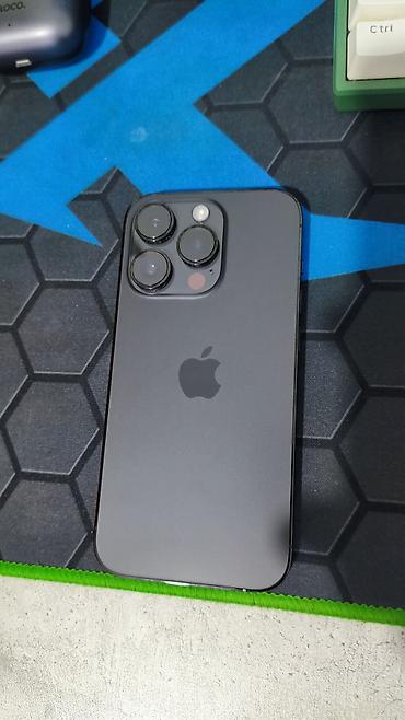 iphone plus: IPhone 14 Pro, Б/у, 256 ГБ, Black Titanium, Защитное стекло, 86 % — 4