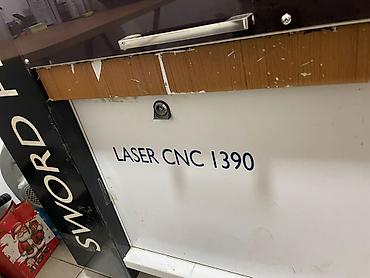 lazer terezi: Laser kəsim və oyma avadanlığı – LASER CNC 1390 - İş sahəsi: 1300 × — 3