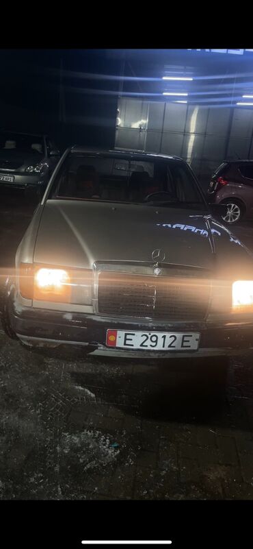 спринтер бутка 2 7: Mercedes-Benz W124: 1988 г., 2.3 л, Механика, Бензин, Седан