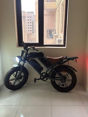 Elektrik velosipedlər: Elektrik velosiped – şəhər və yolsuzluq üçün Xüsusiyyətlər: - Güclü — 1