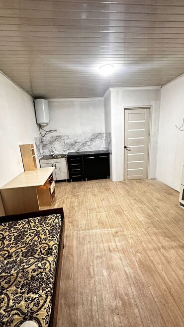 сдаю комнаты иссык куль: 20 м², 1 комната, Забор, огорожен, Подвал, погреб
