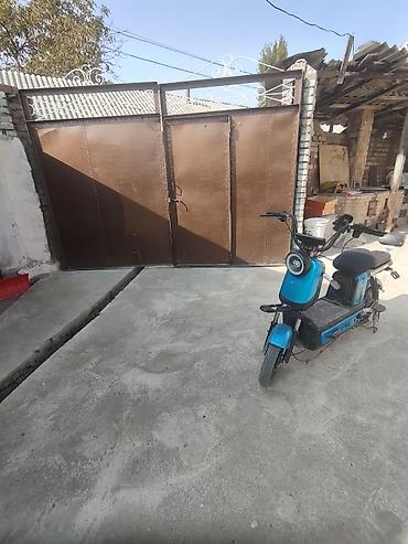 спортивные шорты: 🛵 Продаётся электроскутер! 🔵 🔹 Цвет: синий обмен есть ⚡ Максимальная — 7