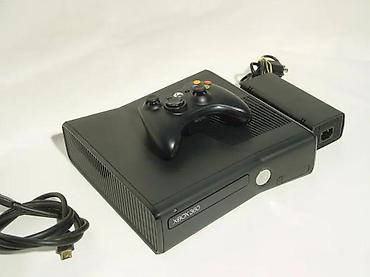 elektronska: U ponudi je Xbox 360 konzola. Konzola je vrlo korektno očuvana, sa — 8