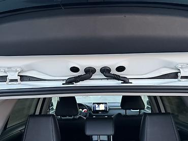 кызыл кия кыз: Toyota RAV4: 2022 г., 2.5 л, Гибрид, Кроссовер — 10