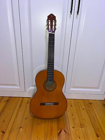 elektron gitara per page 40: Klassik gitara, Yamaha, İşlənmiş — 1