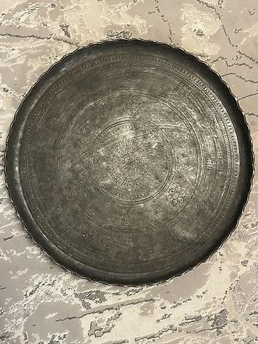 divar üçün dekorlar: Misgərlik işi ilə hazırlanmış döymə metal sini/tray - Material: əl — 2