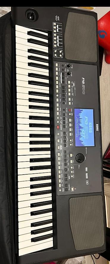 kredit sintezator satiram: Korg Pa600 QT ela veziyetde ustunde ela set yazilib — 1