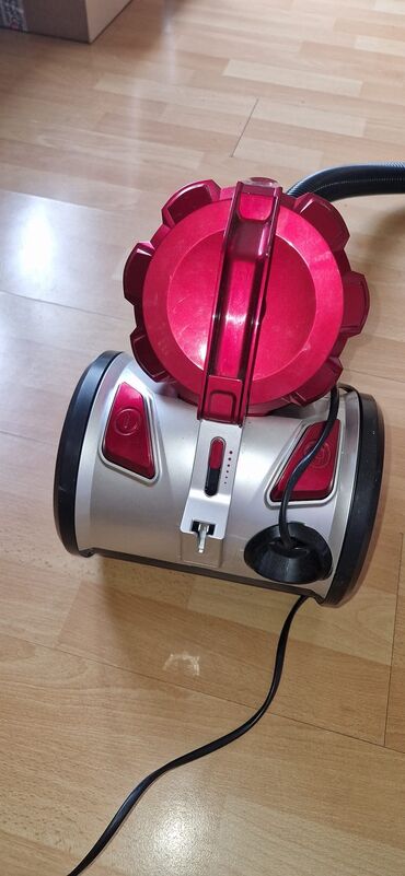 usisivač: Vacuum Cleaners