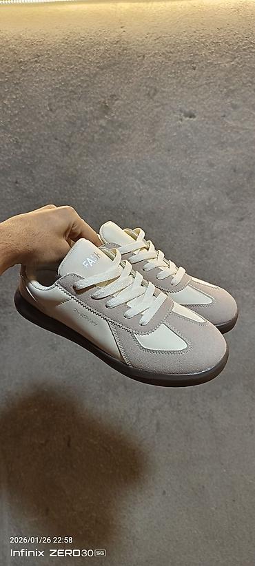 Women's Sneakers and athletic shoes: Ölçü: 38, Yeni — 8