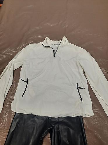 Брюки: Джинсы, штаны под кожу, рубашка. каждая вещь по 400с. состояние — 11