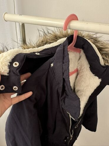 Верхняя одежда: Детская осенняя парка H&M. Может быть можно и на теплую зиму. Без — 9