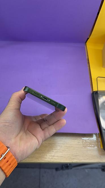 Apple iPhone: IPhone 13, Б/у, 128 ГБ, 94 % — 12