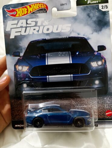 Модели автомобилей: Форд мустанг кастом hot wheels Состояние идеальное, есть маленькая