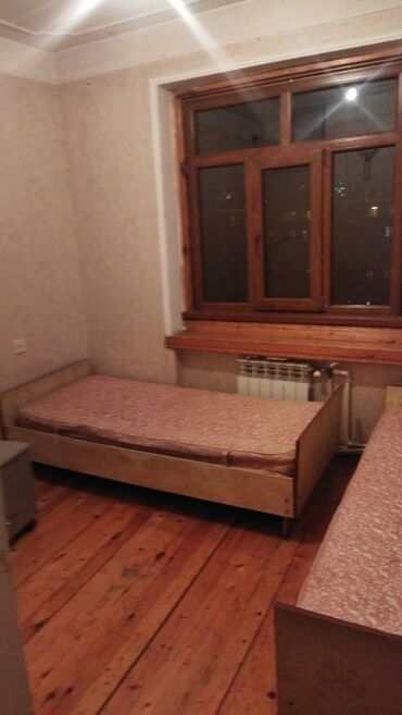 Uzunmüddətli kirayə mənzillər: Kirovda 5 mertebeli binanın 3-cu mərtəbəsində yerləşən ümumi sahəsi — 6