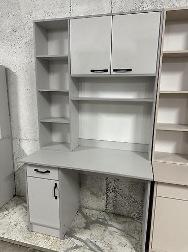 Офисные столы: Компьютерный стол, Новый, С полками — 6