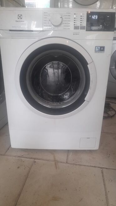 Soyuducular: Paltaryuyan maşın Electrolux, 6 kq, İşlənmiş, Avtomat, Qurutmasız, Kredit yoxdur