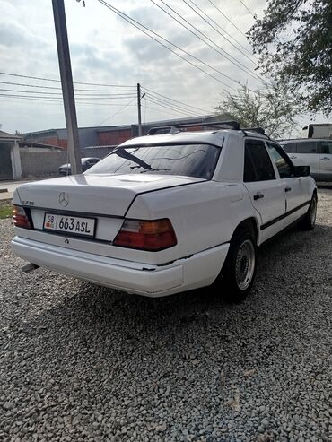 Mercedes-Benz: Mercedes-Benz W124: 1989 г., 2.3 л, Механика, Бензиновая, Седан — 3