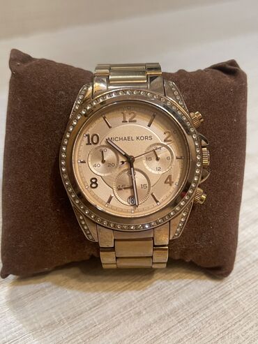 женские часы бу: Продаю часы оригинал Michael Kors в б/у состоянии Michael Kors Women's