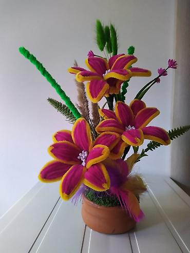 Ostali kućni dekor: Ručni aranžmani od plišanih žičica u saksiji - Dekorativni cvetni — 3