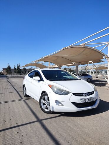aka maşını: Hyundai Elantra: 1.8 l | 2013 il Sedan