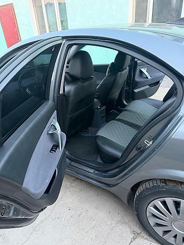 Nissan: Nissan Primera: 2004 г., Седан — 9