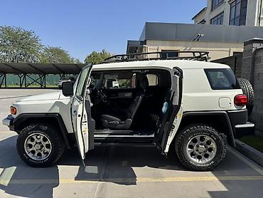 шноркеля: Toyota FJ Cruiser: 2011 г., 4 л, Автомат, Газ, Внедорожник — 5