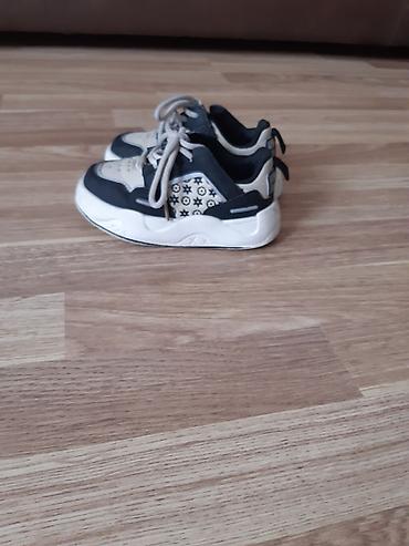 Uşaq dünyası: Uşaq ayaqqabısı. Unisex. 27 razmerdi — 2