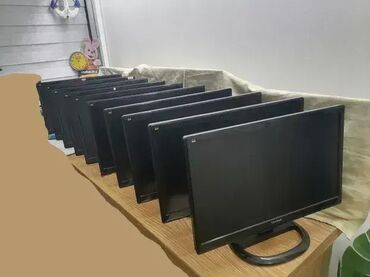 Monitori: Monitori Viewsonic 22" 10kom. Lepo ocuvani, kao novi bez ogrebotina — 1